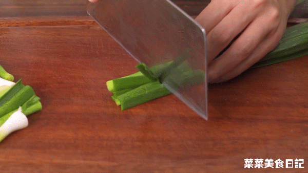 秒杀大排档的好方子，一焖香绝了！懂行的都在吃它