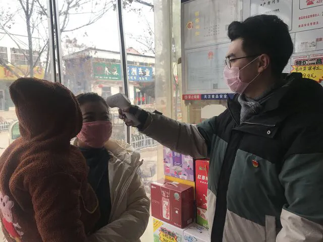 【疫情防控】经济与管理学院：学生党员亮身份、战疫情