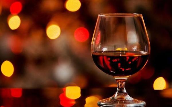 红酒保质期10年 过了十年还能喝吗，怎么保存延长保质期？