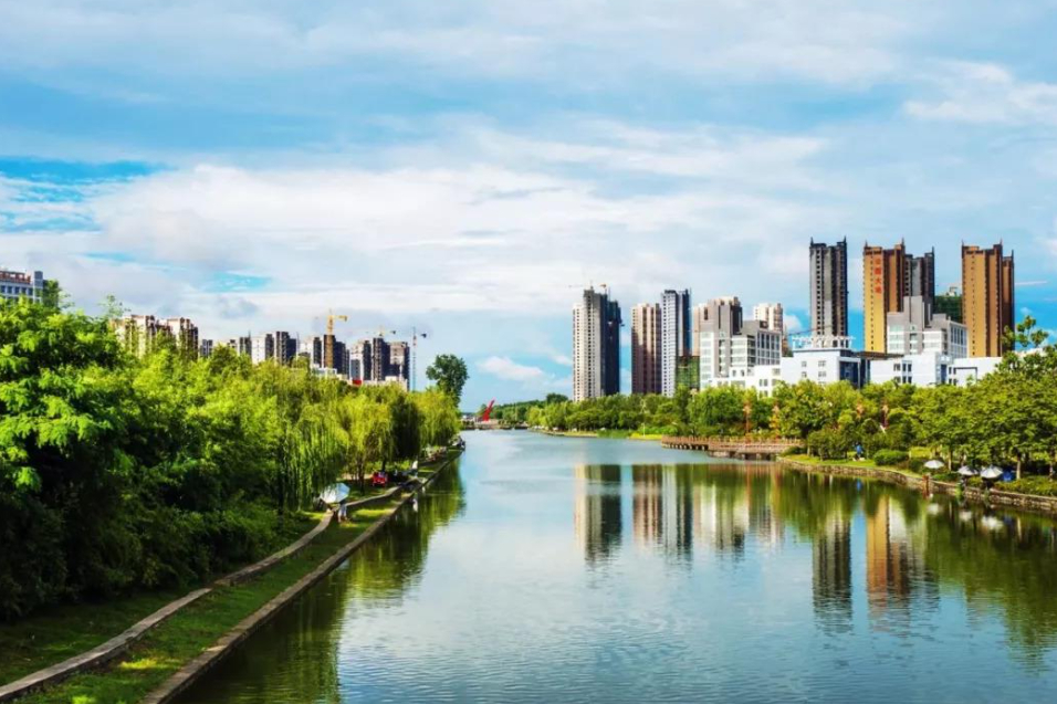 “宝藏中学”出炉，阜阳三所学校入选，被称为学生的“乐园”