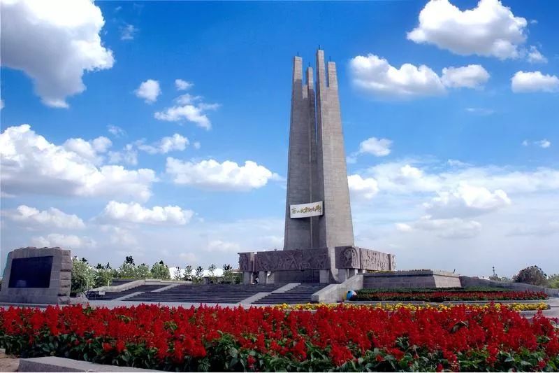 唐山抗震英雄纪念碑为何会成为唐山人民的精神图腾