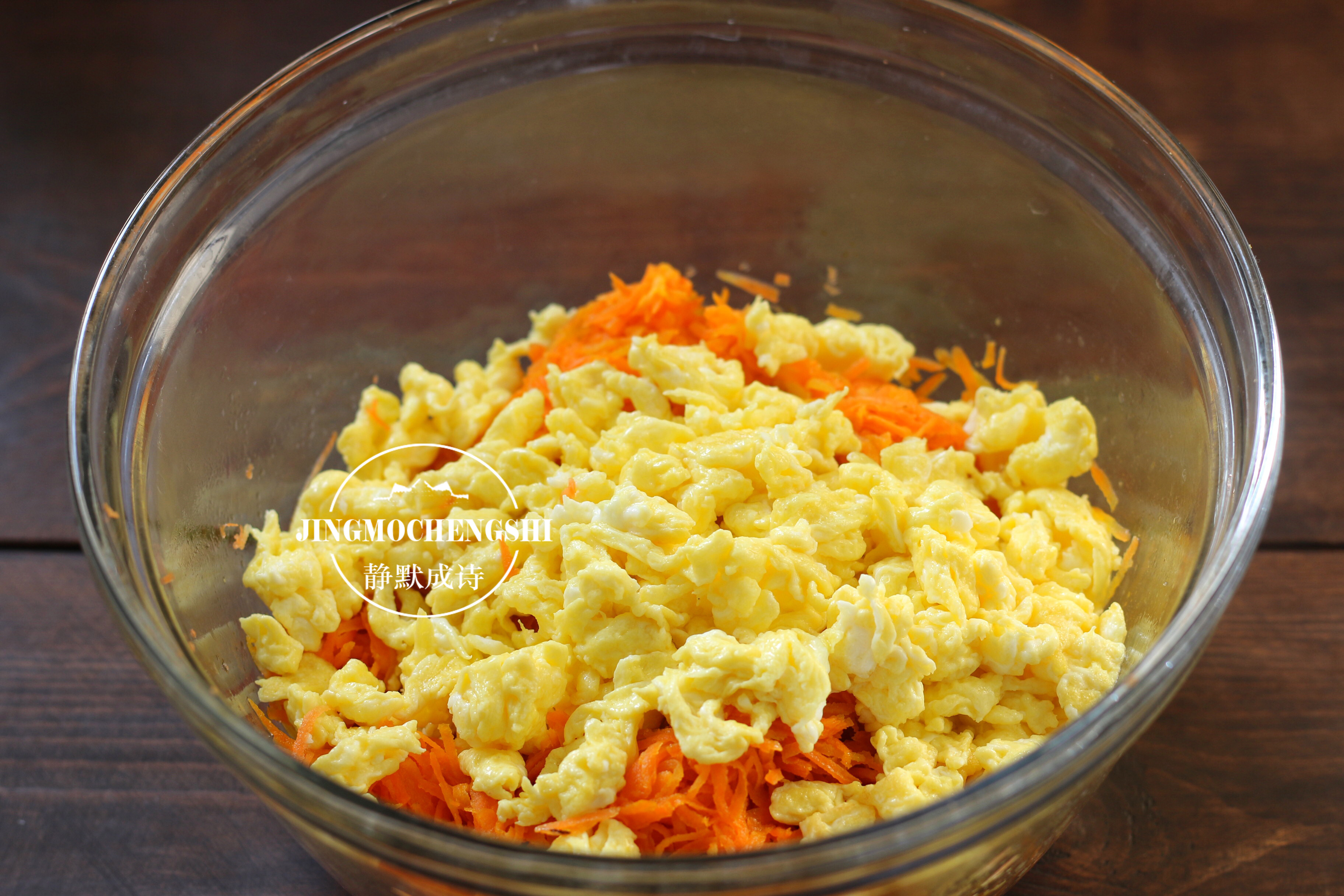 用胡萝卜包饺子，多加这1步，胡萝卜没有生味儿，饺子超好吃