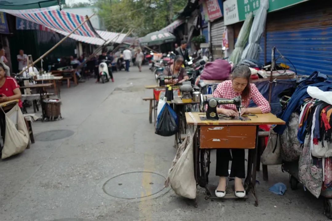 严肃与玩耍之间的烟火：尝过川南味道就多一种人生的可能性