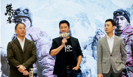 吴京透露《战狼3》为何姗姗来迟，这个理由令人肃然起敬