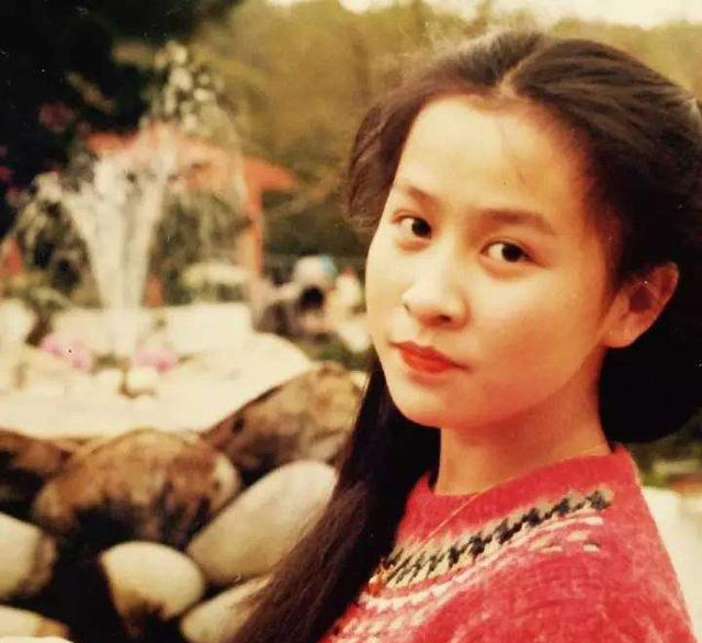 曾吃不上饭的刘嘉玲，却让许晋亨搬出家，影帝梁朝伟甘愿提出退圈