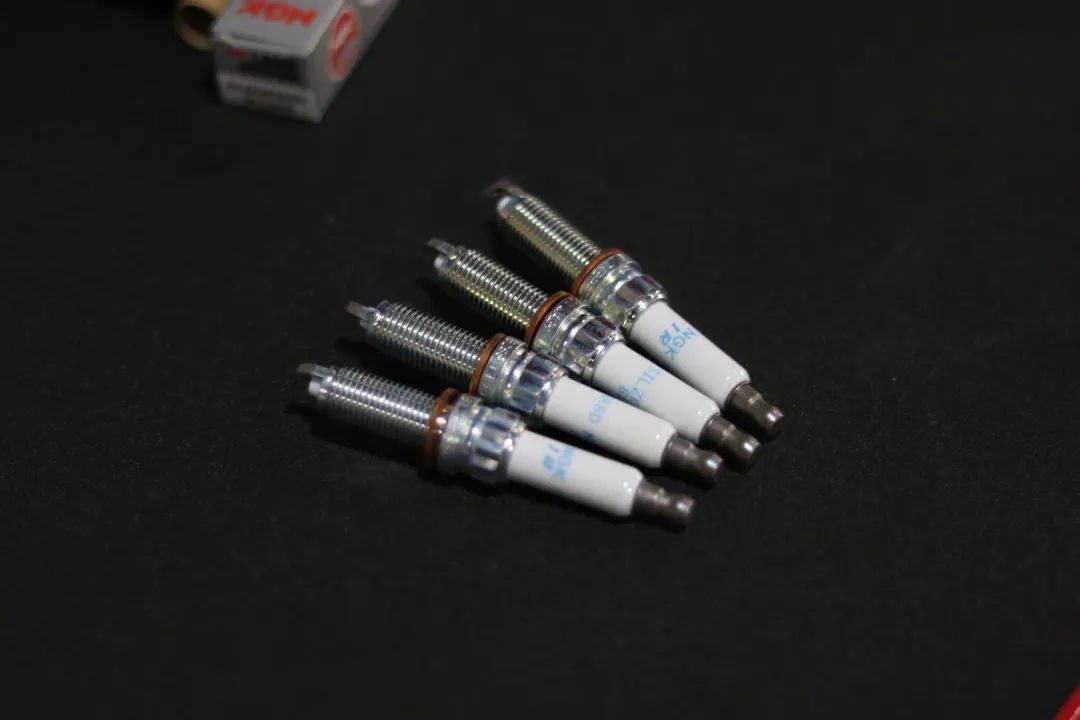 怪兽修车：翻新一辆13年的二手宝马5系，耗时25天完美复活它