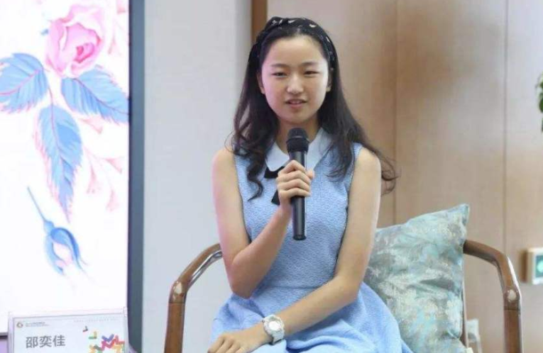 浙江女生高考719分，用5个字拒绝清华大学邀请，选择了心仪的高校