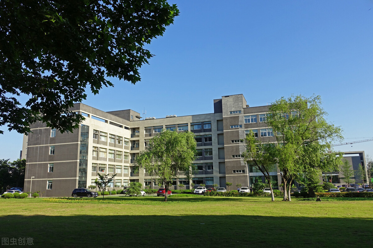 这5所省属的大学值得关注，学生毕业就是公务员，记得收藏关注