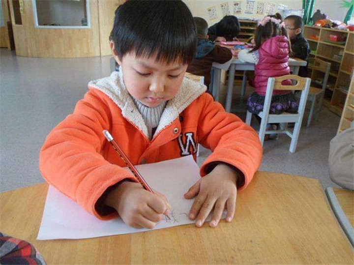 我孩子名字独一无二，告诉你，若干年就是下一个建国、国庆
