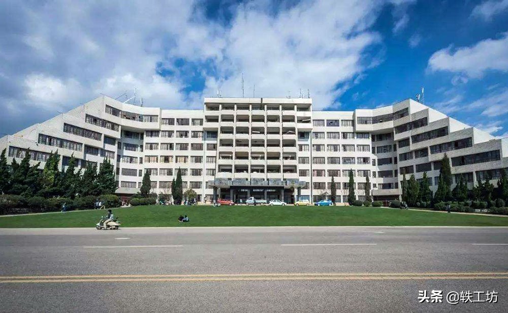 这3所“非双”更名后上了档次，很像“双一流”，其实都是二本