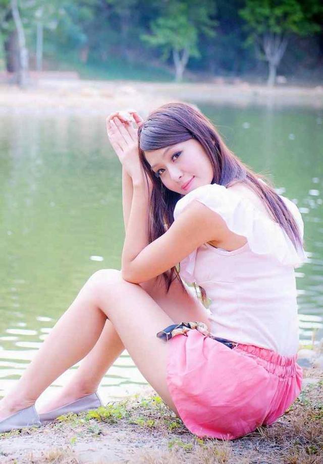 做人的基础在求学，求学的旨趣在做人。优秀作文：《求学与做人》