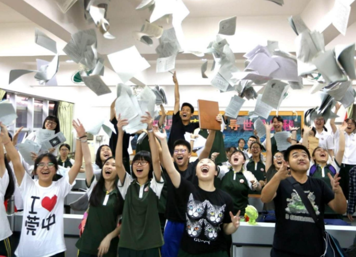 河北这一所“黑马”高中，能考上的都是学霸，实力不输衡水中学