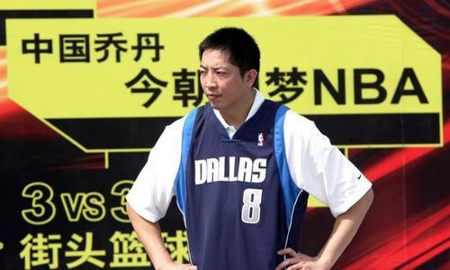 nba为什么没让胡卫东进(巅峰胡卫东有多强？在科比头上砍30分，韩国解说：他是亚洲乔丹)