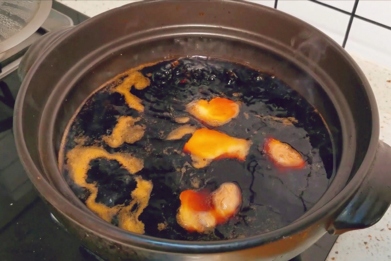 红烧肉的家常做法，肥而不腻，软糯香甜，步骤简单，新手一看就会