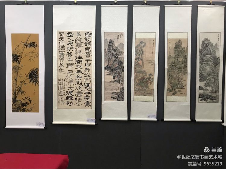 本市热点：抚顺第二届女子书画展拉开帷幕