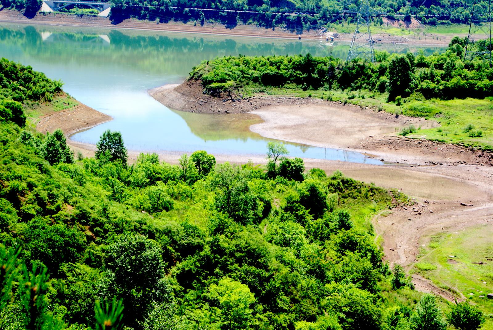 北宋在位于边界线上的白河沟里,种植了大量榆树林.
