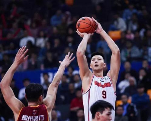 最强nba练习为什么这么难(这就是灌篮：一手好牌的郭艾伦，为什么又垫底？阅读比赛能力不足)