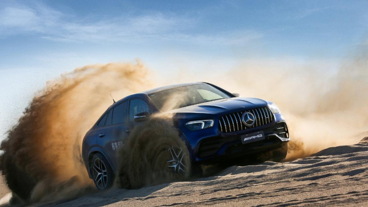 跌落神坛？奔驰全线爆冷下降，豪车也不好卖了？