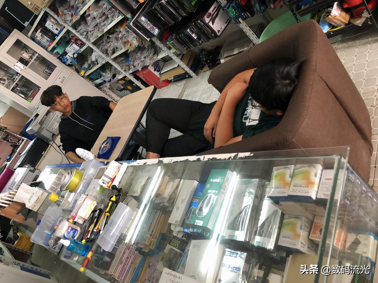 你适合学电脑维修吗？今天店里来两个学生要当学徒，我拒绝了