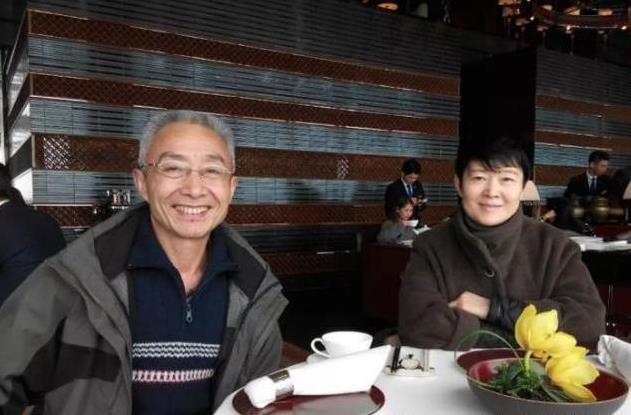 他是华中师范大学博导，“国民教授”，“别人家的老师”戴建业