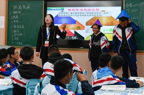 多地中小学闹“教师荒”，编制数却显示超标，网友：老师去哪了？