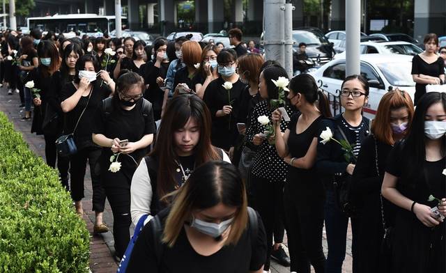 高彩萍乔老爷中年“两大悲剧”：一边是万念俱灰，一边是踌躇满志