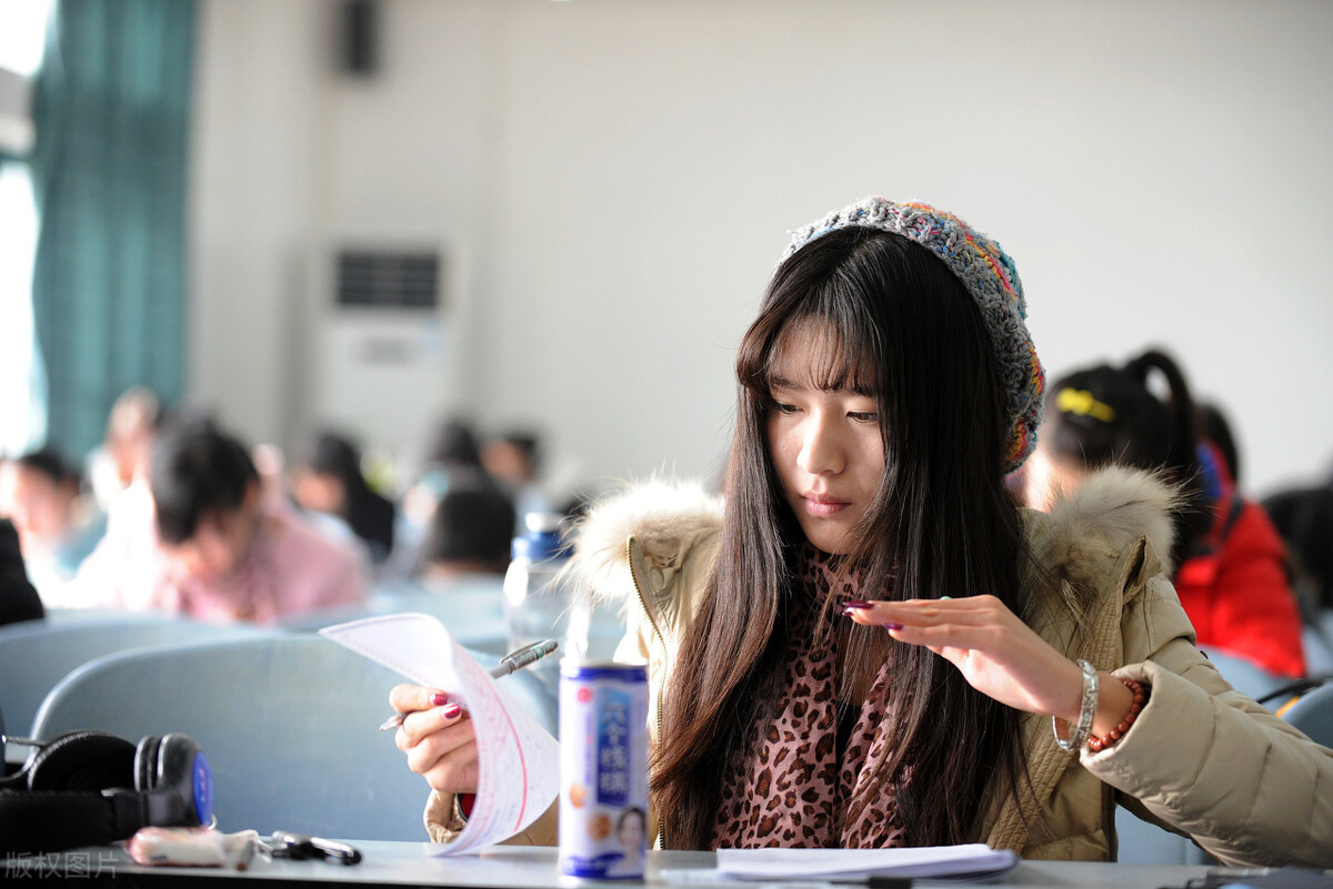 大学四六级一定要过吗（为何不建议大一新生报考英语四级呢）