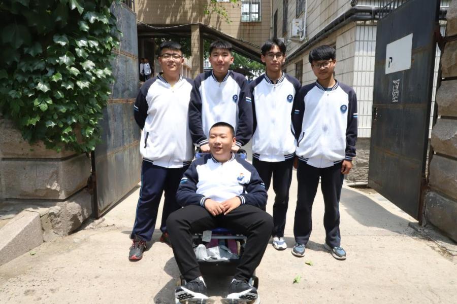 百味人生 | 18年陪伴，撑起脑瘫孩子读书梦