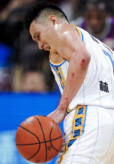 cba中翻腕为什么不吹(一个三分球3000元,那个旋风7号又回来了