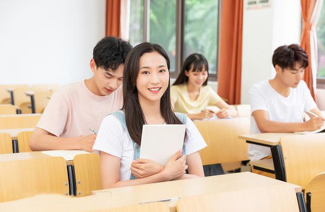 @文科生，文科就业前景好的6大专业，毕业后不愁找不到工作