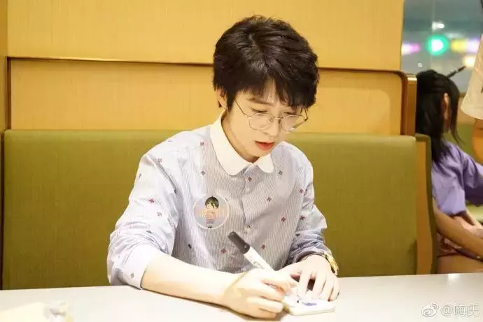 虎牙发火，「中国王者荣耀第一人」违约赔款近半个亿