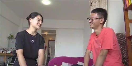 记得那高考后“跪地谢母”的考生？一跪成名后，最后高考了几分