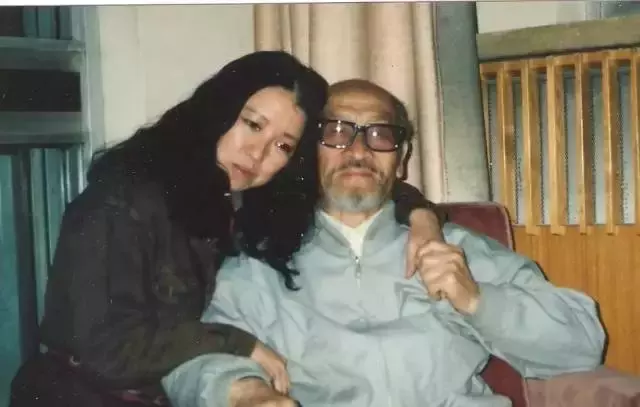 三毛最深情的20句经典语录,梦想和爱情,句句想要流泪