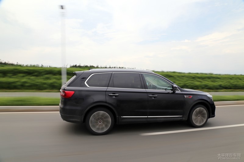 内外兼修的六缸增压SUV，实力究竟如何？试驾红旗HS7旗领版