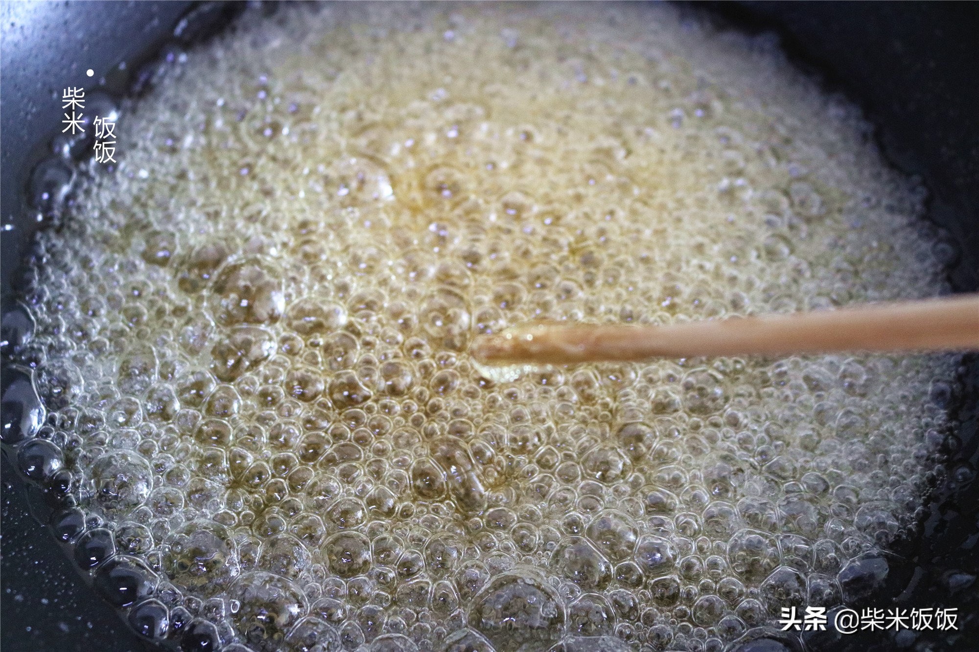 别买糖葫芦了，自己做很简单，嘎嘣脆不粘牙，实惠又好吃