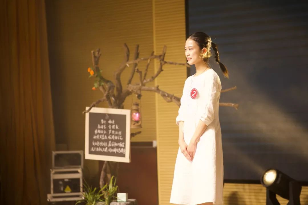 2020年中华茶奥会形象代言人是位浙大姑娘：一位漂亮的实力派！