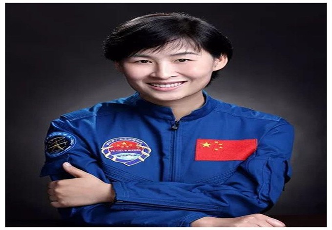 我国首位女宇航员刘洋，成功返回后为何突然“消失”，如今怎样了