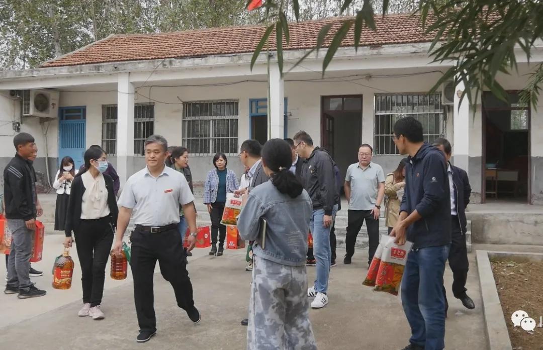 “九九重阳节，浓浓敬老情”爱老助老志愿服务活动