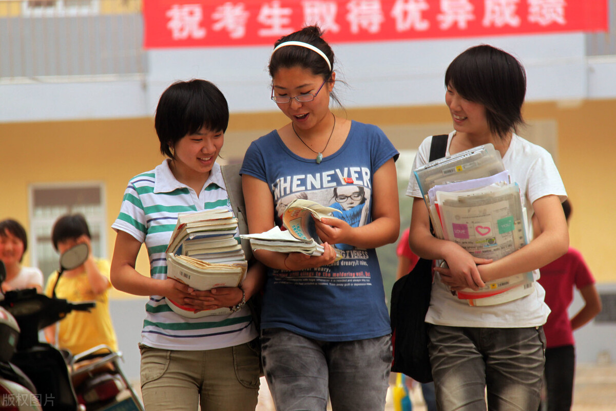 人事代理老师：10多年一直在考编制的路上，剩1次机会也要考下去