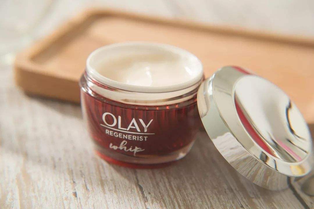 肖战代言的OLAY真的好用？刚开始是冲着颜值，但OLAY内在让我沦陷