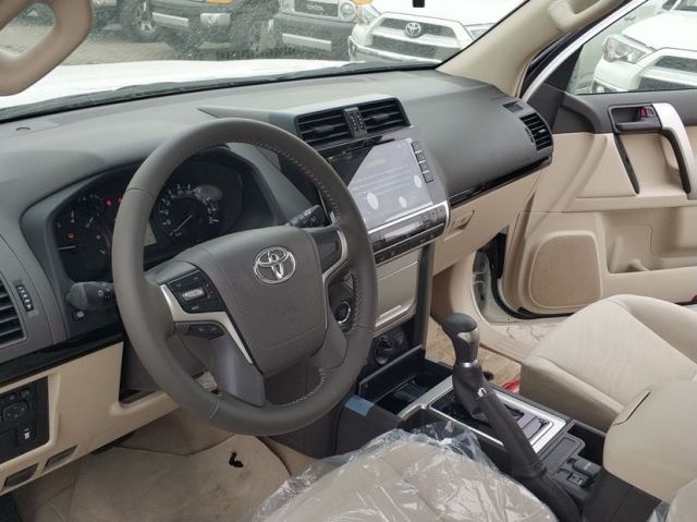 三门五座SUV——19款丰田霸道2700GXR迪拜版