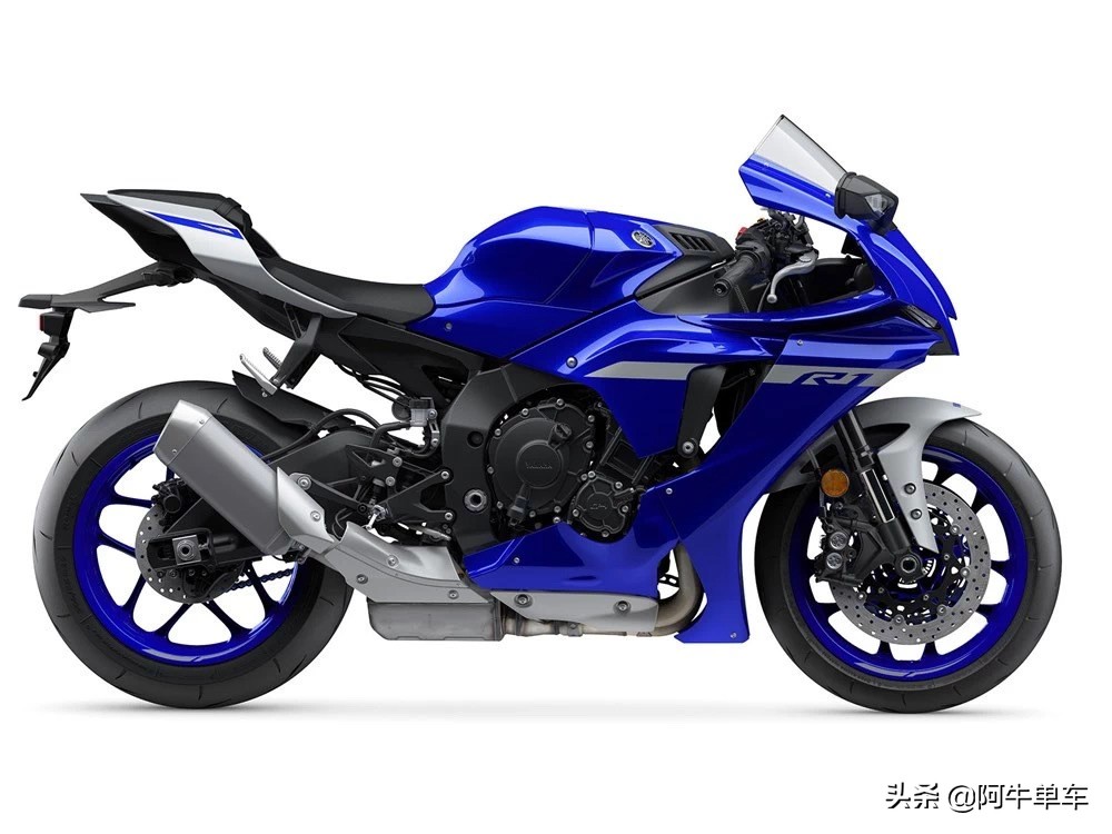 22.98万，雅马哈YZF-R1国内售价公布，最便宜的进口公升级仿赛？