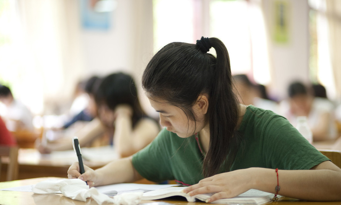 大学校园中的“潜规则”，新生很容易入坑，别等吃亏了才后知后觉