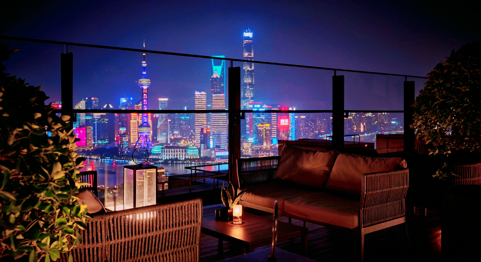 上海宝格丽酒店有多豪华？10万一晚，网友：大堂都是住不起的样子