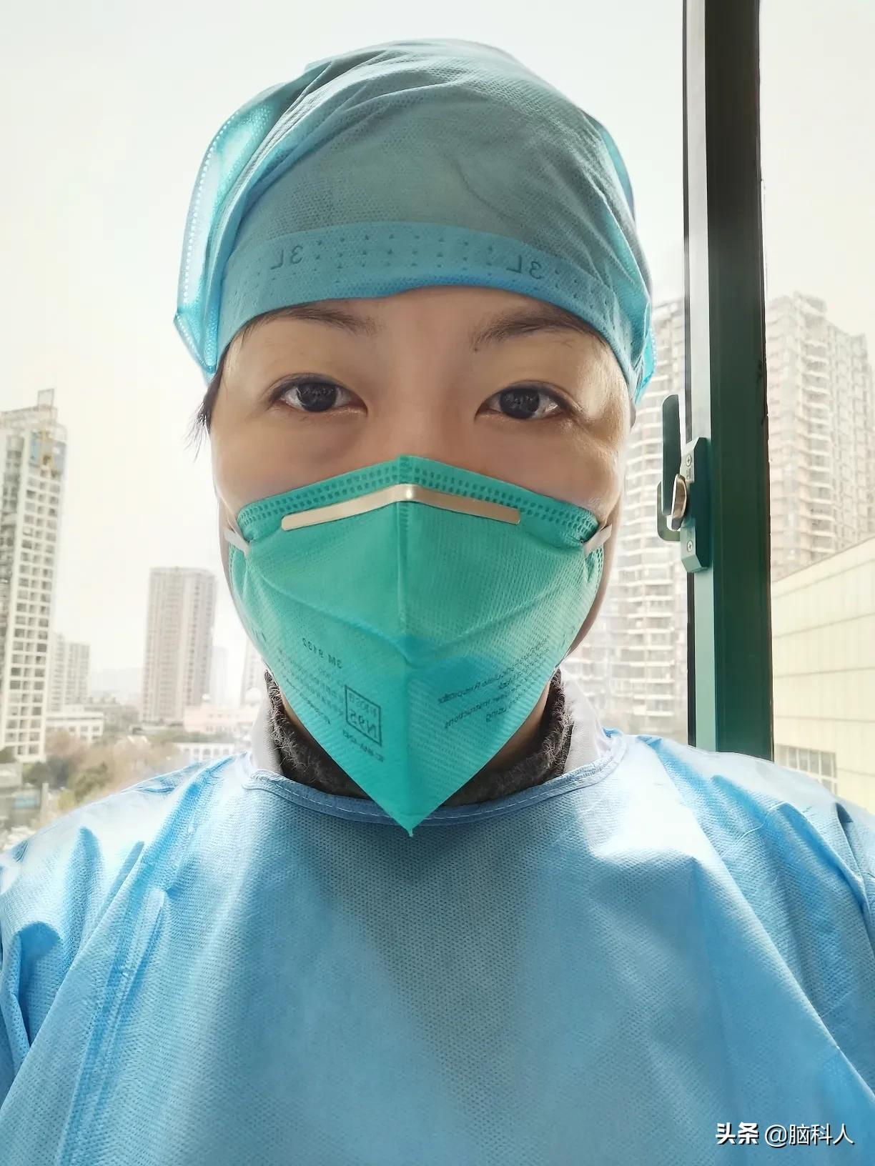 69岁退休返聘医护人员感染去世，护士长女儿问算不算工伤？武汉发布回应