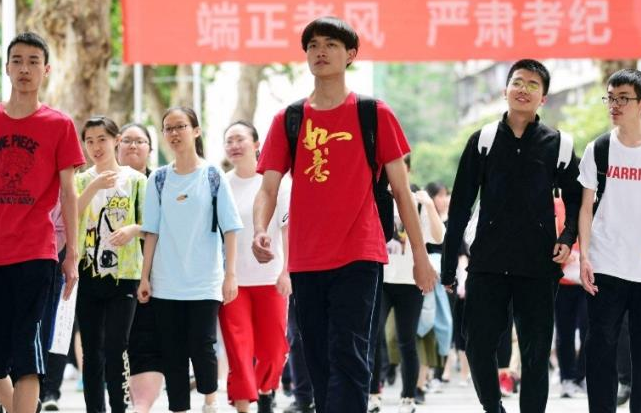 高考前的6个禁忌，家长不要轻易祝福考生，好心可能办坏事