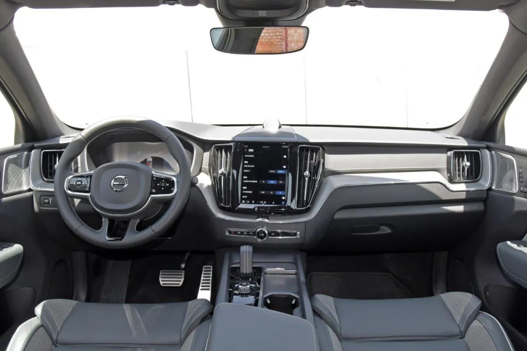 有的加长，有的改款，这三款豪华品牌中型SUV谁更值得买？