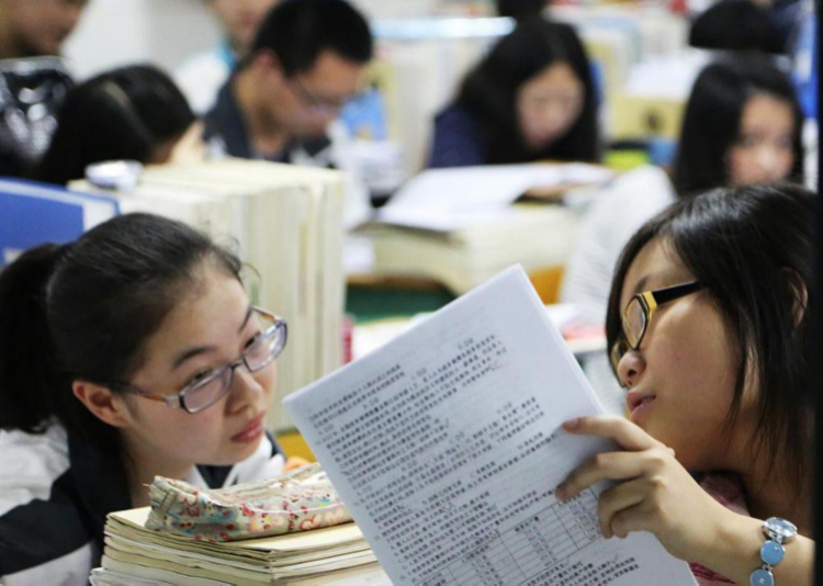 高考仅385的她，却被世界500强争抢，专科生是如何逆袭的？