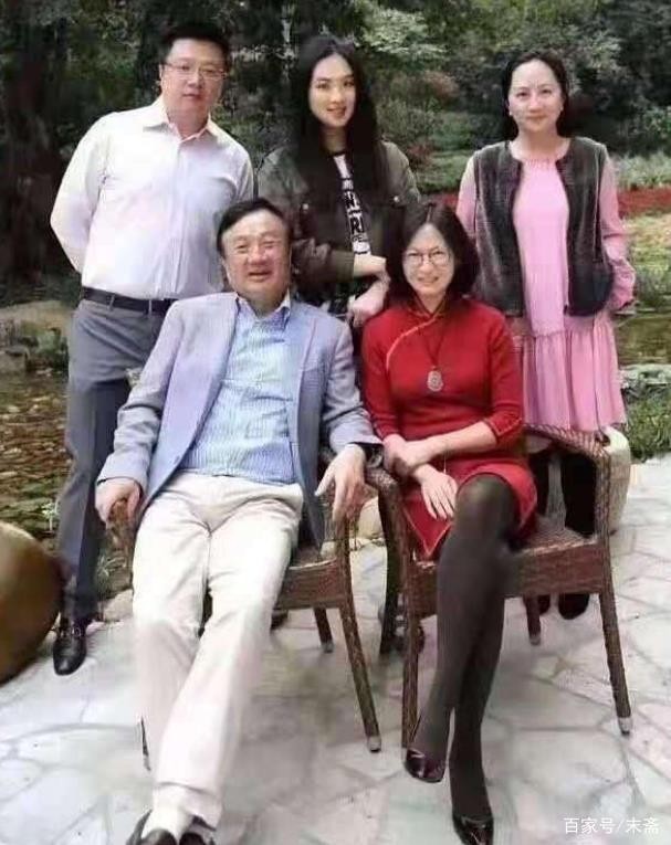 为什么任正非的女儿一个叫孟晚舟，一个叫姚安娜？