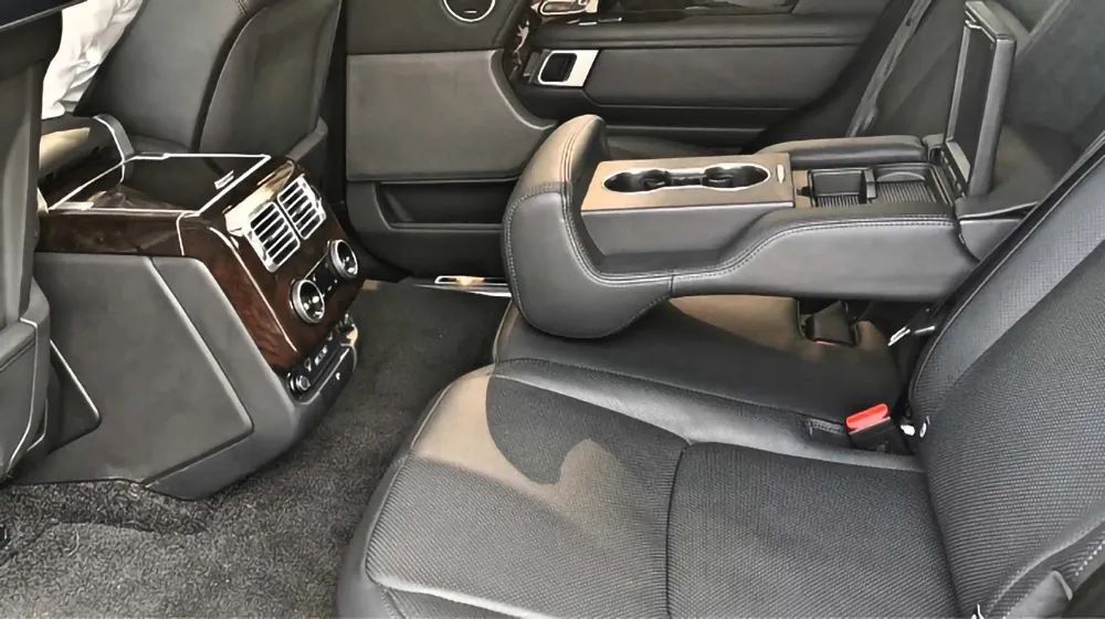 试驾路虎揽胜加长版：为什么它比X7和GLS，豪华地位更高？